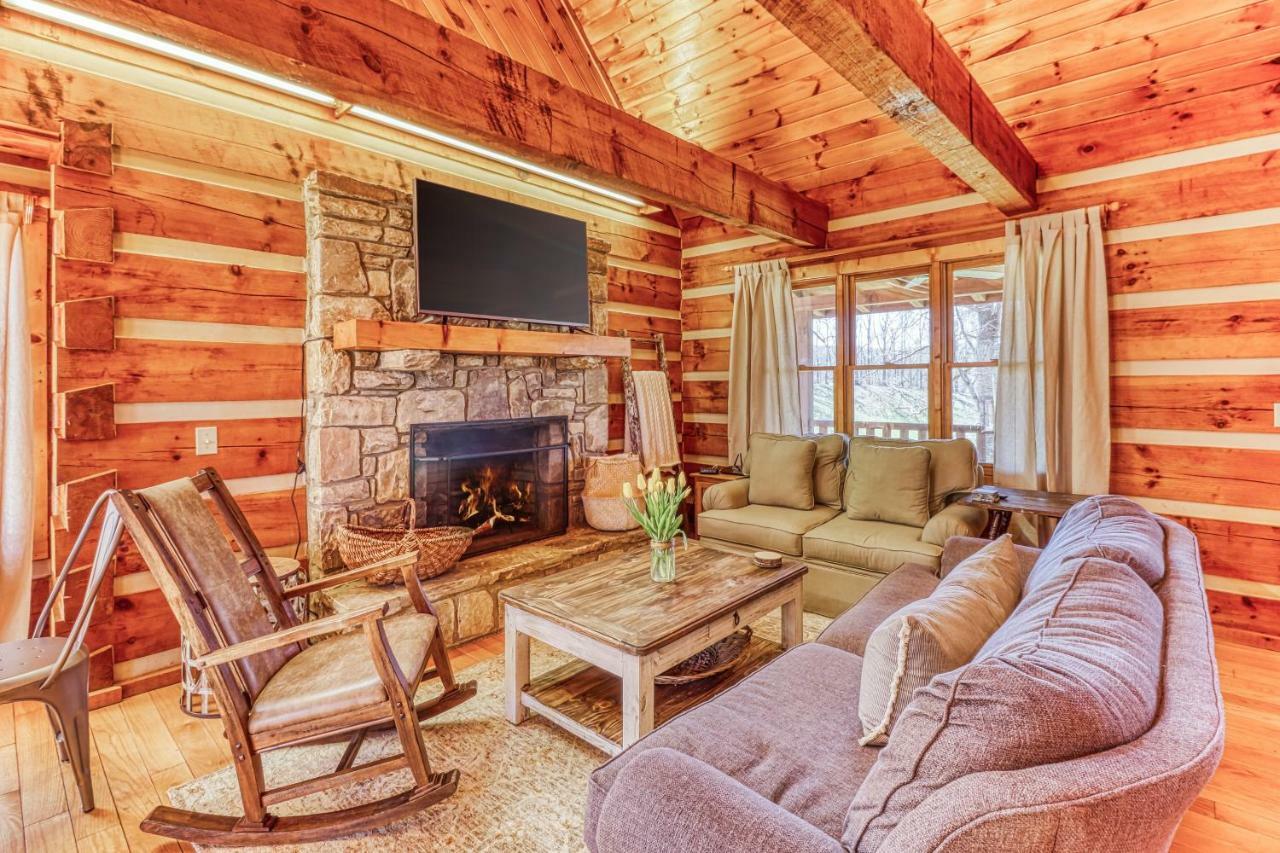 2 Bed 2 Bath Vacation Home In Whittier Exterior photo